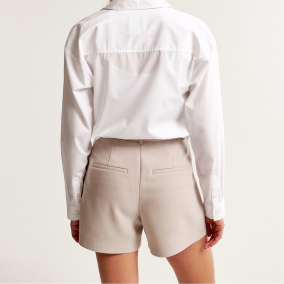 A+F Sloan Tailored High Waisted Shorts - Picture 3 of 10